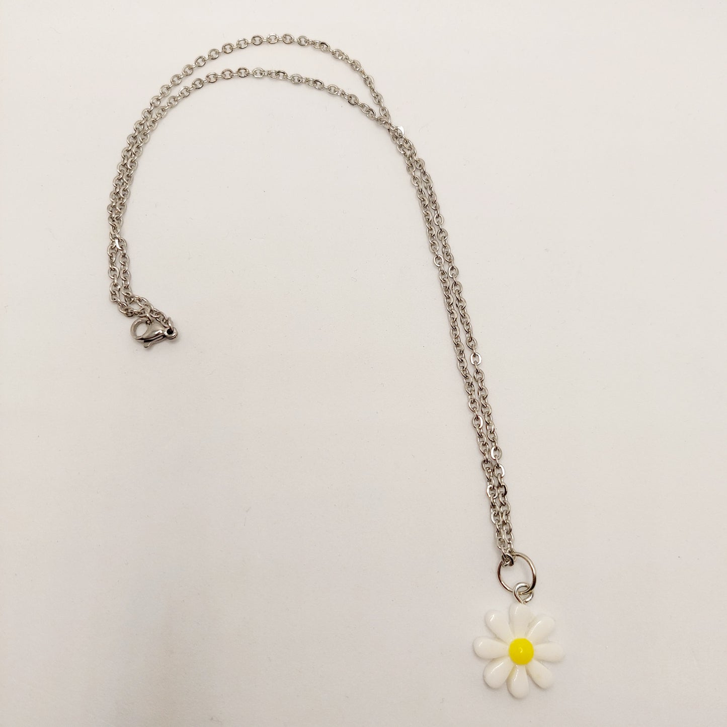 Daisy Charm Necklace