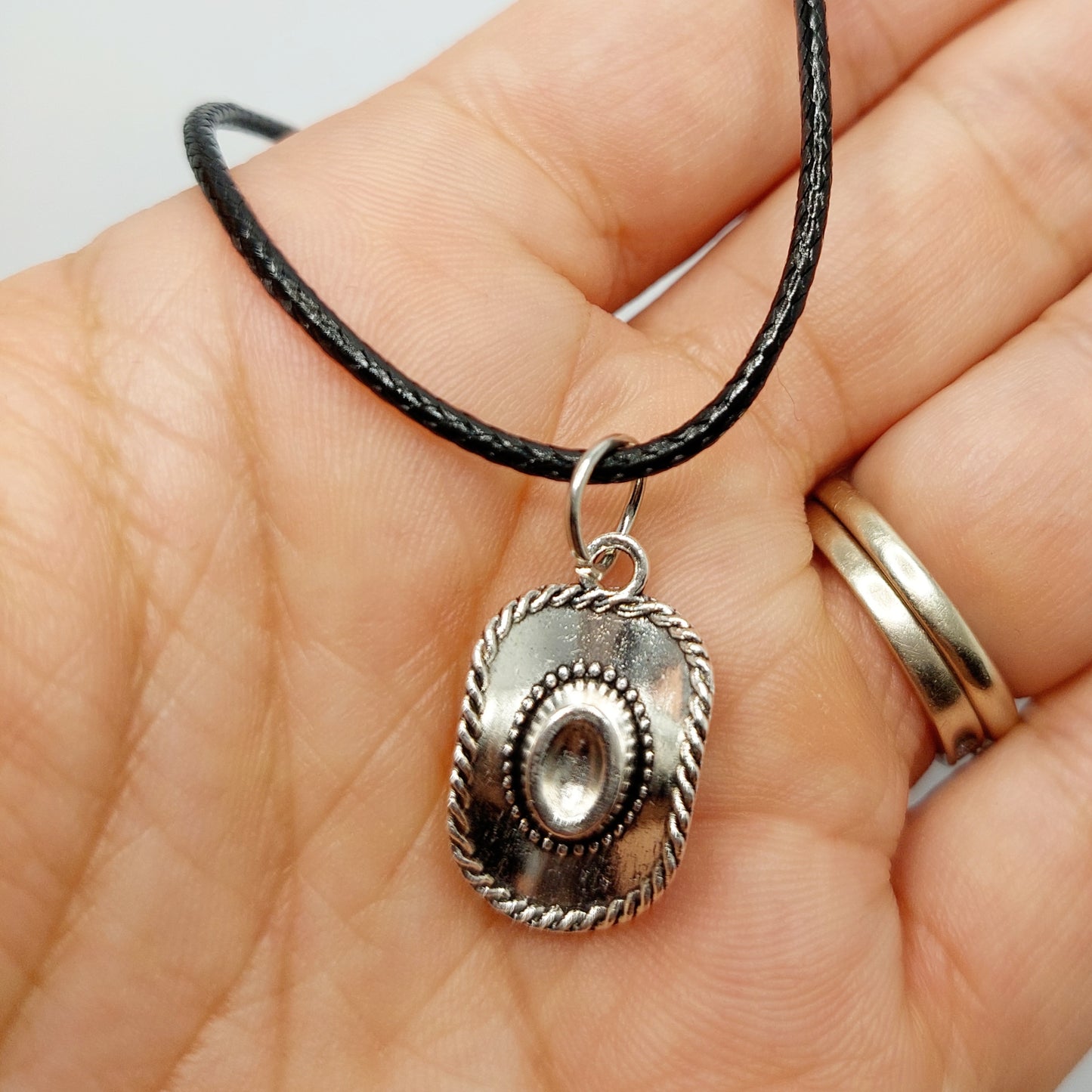 Big Hat Charm Necklace